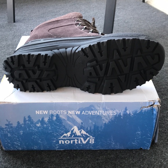 Men’s Winter Boots - Picture 2 of 8